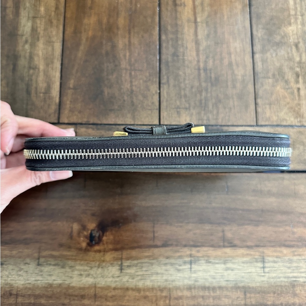 PRADA Wallet - Picture 6 of 8